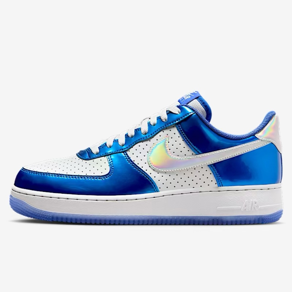NWOT Nike Blue and White Sneakers